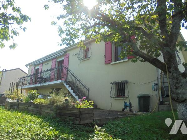 Prix en baisse pour ce joli pavillon situé à proximité de BAR LE DUC, clé en main - A saisir !