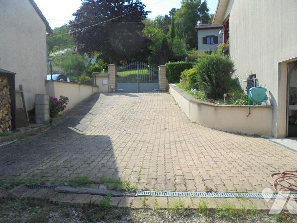 Prix en baisse pour ce joli pavillon situé à proximité de BAR LE DUC, clé en main - A saisir !