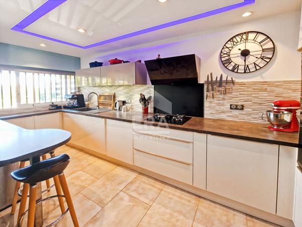 APPARTEMENT 3 PIECES AVEC PARKING