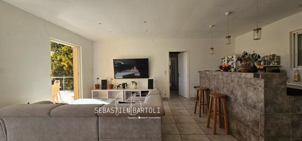 Maison T6 135m2 avec piscine et appartement indépendant