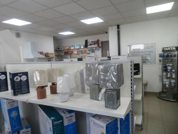 MAGASIN d'ELECTROMENAGER - TV - HI-FI - LITERIE - ALARME à vendre à ANNOT (04)