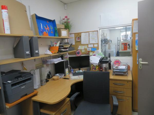 MAGASIN d'ELECTROMENAGER - TV - HI-FI - LITERIE - ALARME à vendre à ANNOT (04)