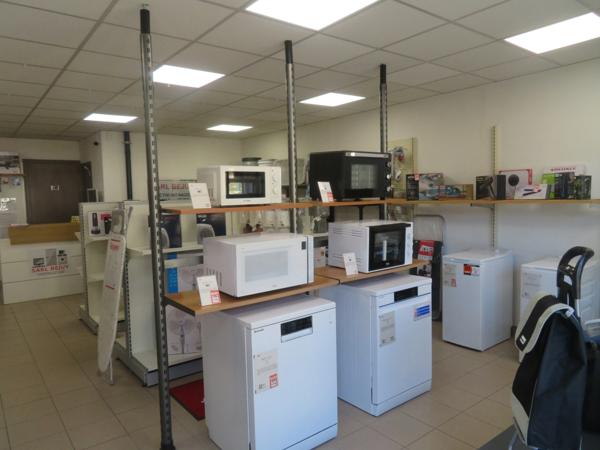 MAGASIN d'ELECTROMENAGER - TV - HI-FI - LITERIE - ALARME à vendre à ANNOT (04)