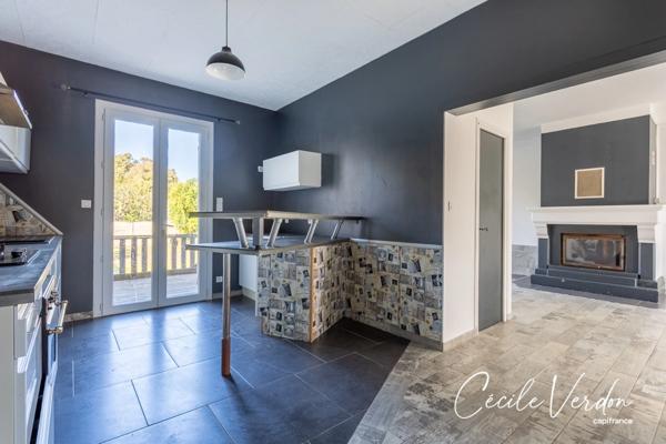 Maison à vendre 5 pièces, Bergerac 4 chambres sur 257 m2 de terrain