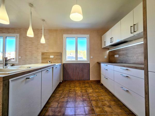 Brive-la-Gaillarde (19100) Brive-La-Gaillarde : maison à louer pour petite famille