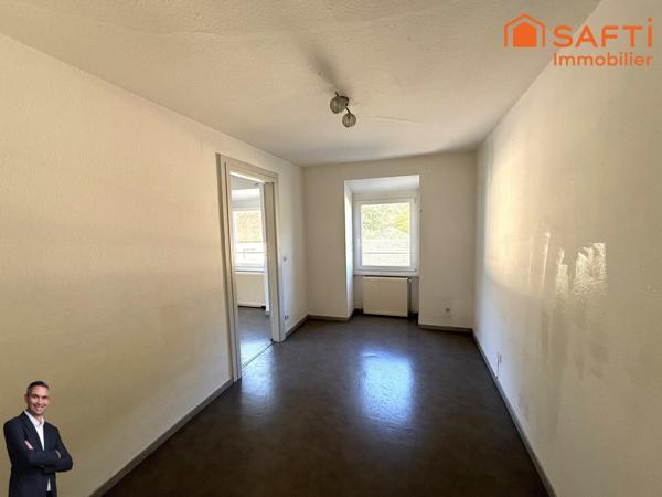 Superbe appartement de 4 pièces disposant deux caves, d'une place de stationnement privée et d'un garage !