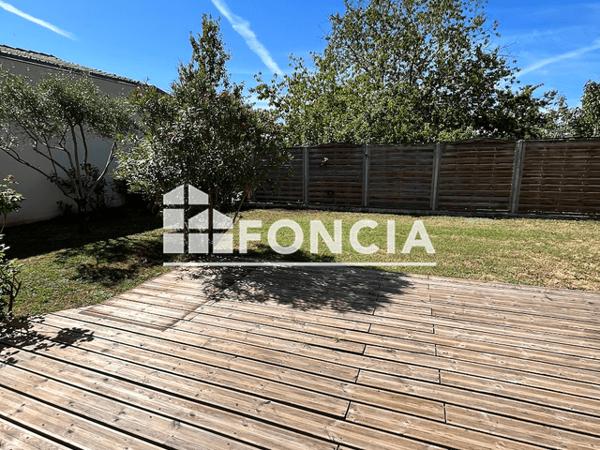 Location Maison 6 pièces 150 m² - 6 IMPASSE COIRIER Coulon 79510