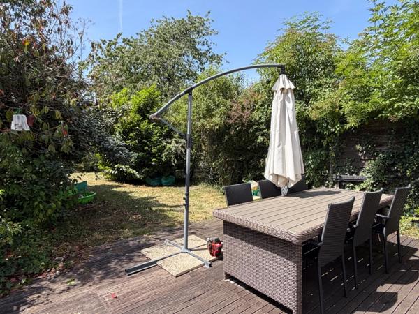 MAISON EN CENTRE-VILLE, 5 CHAMBRES, GARAGE ET JARDIN CLOS