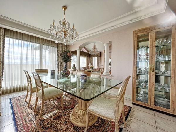 Appartement à vendre 8 pièces PREVESSIN MOENS (01)