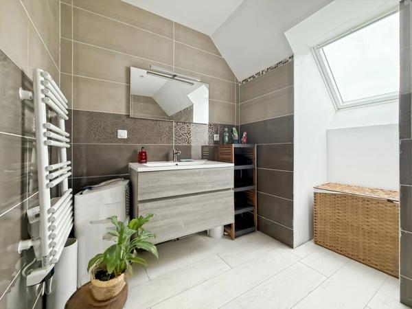 Maison familiale récente avec jardin, garage sans travaux à prevoir  à vendre 5 pièces proche de St just en Chaussée (60)