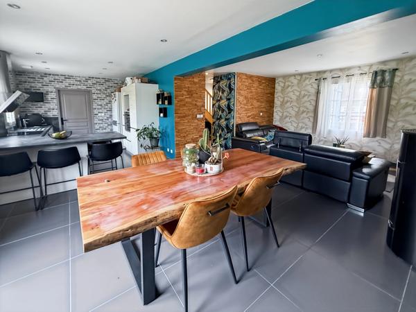 Maison familiale récente avec jardin, garage sans travaux à prevoir  à vendre 5 pièces proche de St just en Chaussée (60)