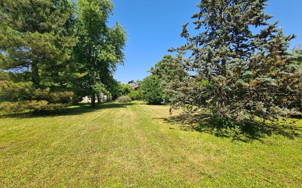 Maison à vendre    6 pièces • 180,69 m2 Grièges