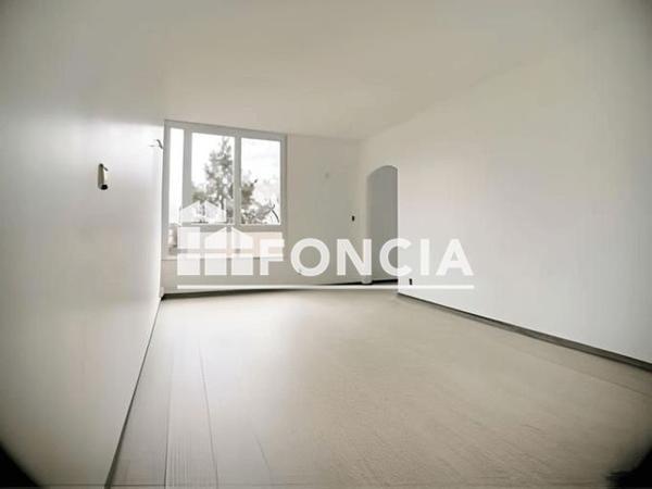 À vendre Appartement 5 pièces 78.4 m² - Saint-pierre-lès-elbeuf 76320