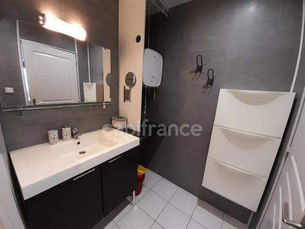 Maison à vendre 4 pièces BRIEC (29510)- Centre ville- 2 chambres- 3 niveaux - surface habitable 115.68m2- parcelle de 73m2