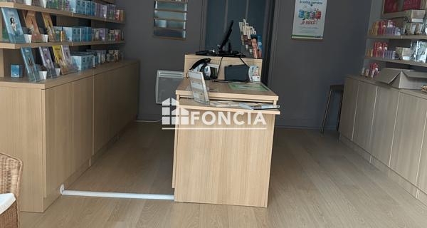 Location Local commercial 2 pièces 36 m² - Vienne 38200