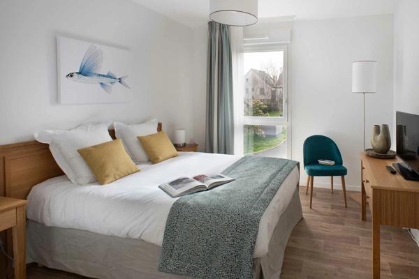 A vendre agréable T1 meublé de 29 m2 au sein de la résidence senior à Châtellerault.