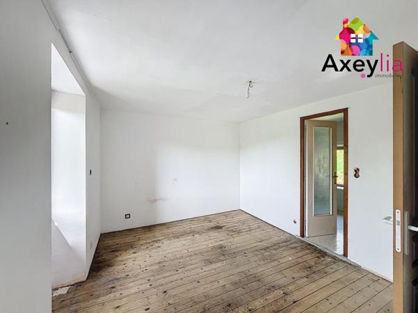 Charlieu (42190) A VENDRE - SECTEUR CHARLIEU - IMMEUBLE À RÉNOVER AVEC GRANGE