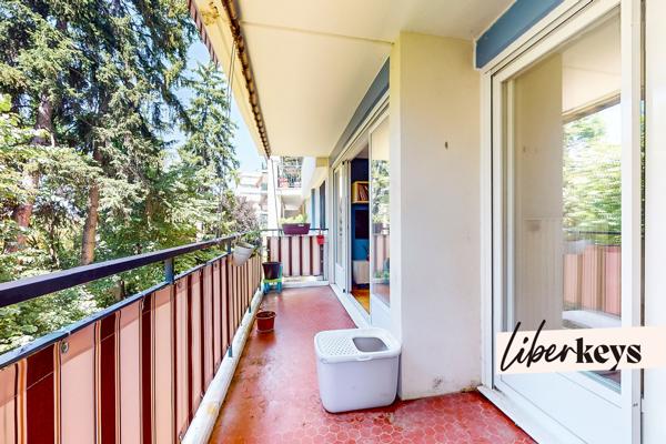 Bel appartement T4 de 101m² entièrement rénové, avec balcon - Quartier Chavril - Sainte Foy Lès Lyon