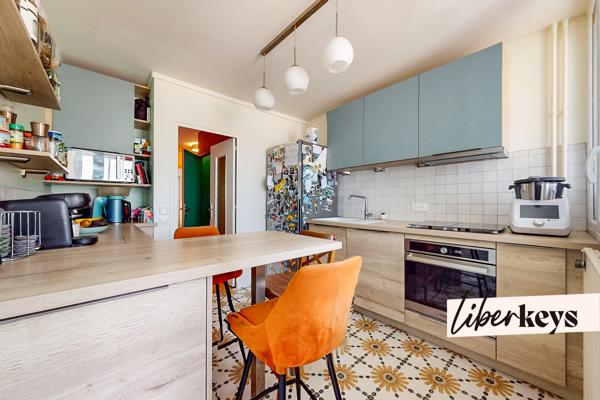 Bel appartement T4 de 101m² entièrement rénové, avec balcon - Quartier Chavril - Sainte Foy Lès Lyon