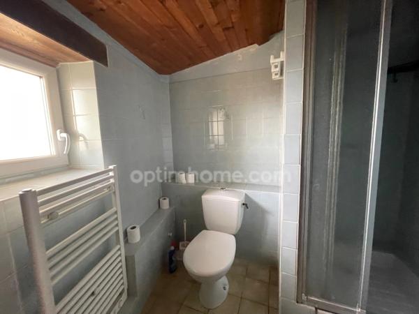 Grande propriété en pierres de 3 chambres avec une dépendance SAINTE MARIE DE RE - 17740