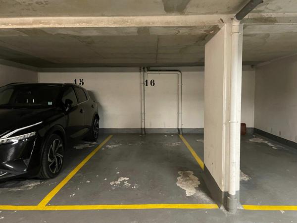 Stationnement à louer  •  11,70 m2 Levallois-Perret
