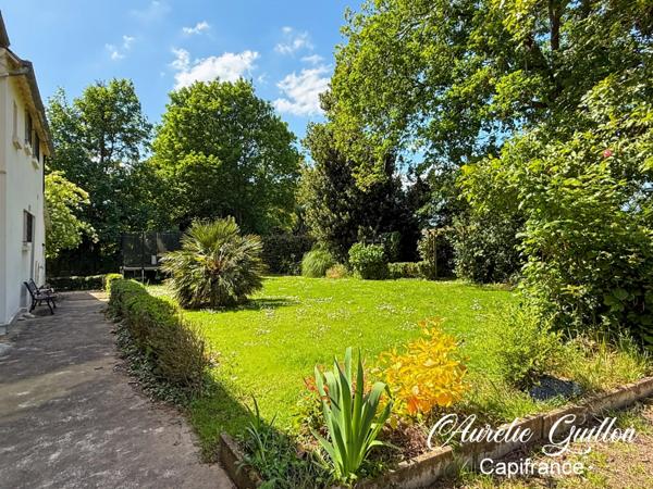 Longère rénovée de 180 m² avec garage, terrain, puits - Ploërmel