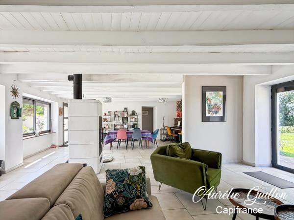 Longère rénovée de 180 m² avec garage, terrain, puits - Ploërmel