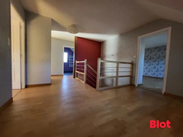 Maison 6 pièce(s)