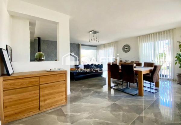 LUNEL-VIEL Centre : Villa T5 190m2 + T3 68 m2