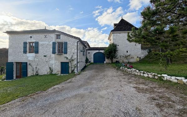 Maison à vendre    14 pièces •  Montcuq