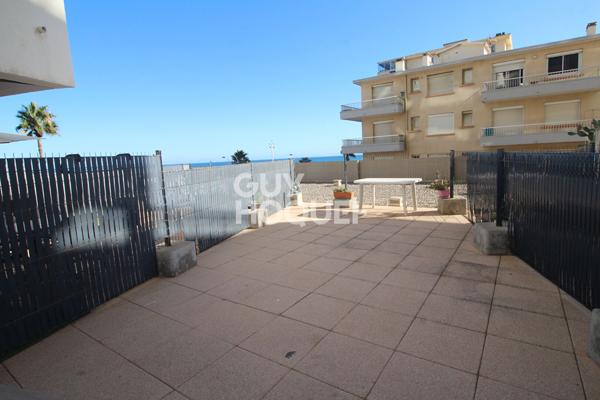 À louer -  Studio cabine avec terrasse de 30 m² et vue mer