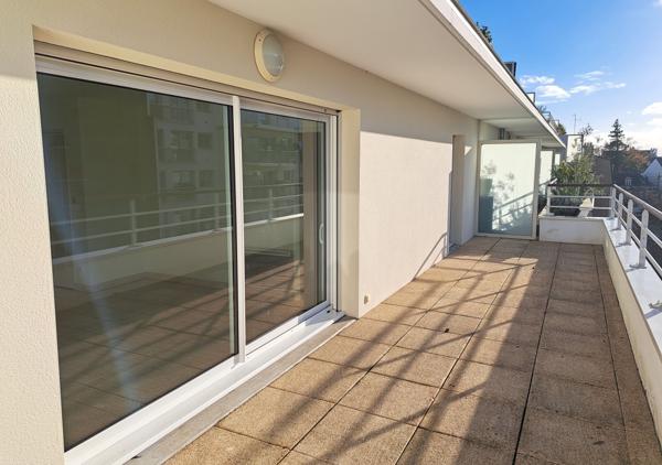 Bel appartement T3 de 85 m² avec deux terrasses, ascenseur et box