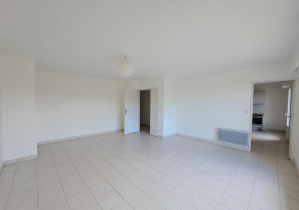 Bel appartement T3 de 85 m² avec deux terrasses, ascenseur et box