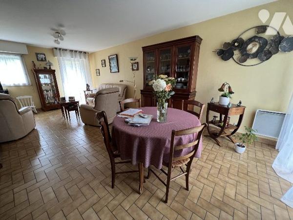 MAISON D'HABITATION A VENDRE