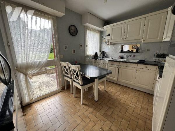 MAISON D'HABITATION A VENDRE