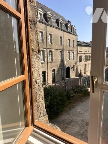 A VENDRE 56 VANNES Intra muros, cathédrale, bel appartement rénové 