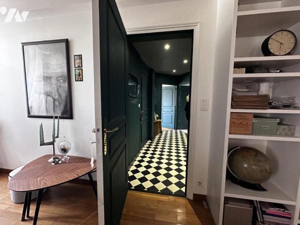 A VENDRE 56 VANNES Intra muros, cathédrale, bel appartement rénové 