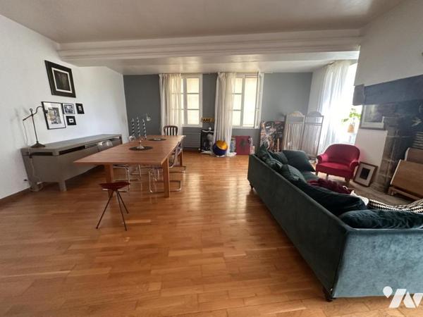 A VENDRE 56 VANNES Intra muros, cathédrale, bel appartement rénové 