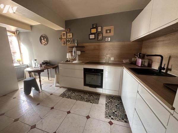 A VENDRE 56 VANNES Intra muros, cathédrale, bel appartement rénové 