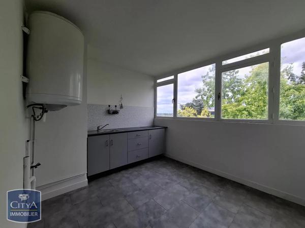 Appartement à louer 2 pièces 50.99m² Bourges (18000)
