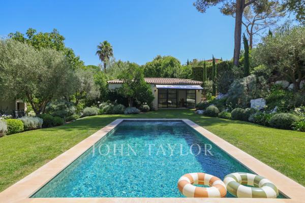 Très belle villa sur les hauteurs de Cannes