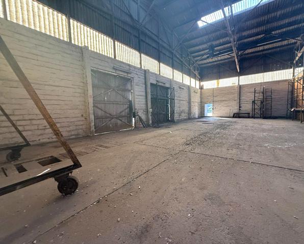 Location / Local Industriel / Bâtiment