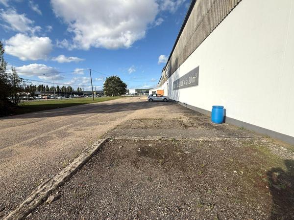 Location / Local Industriel / Bâtiment