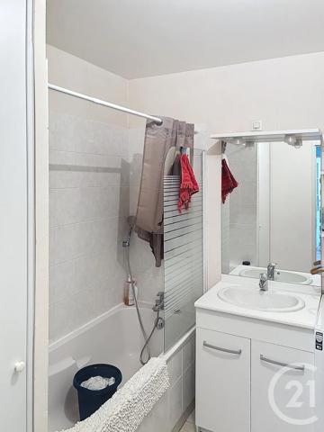 Appartement F2 à vendre  2 pièces - 48 m 2   ST GEORGES SUR BAULCHE  - 89