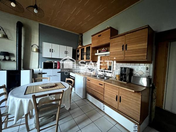 INGRANDES grande maison avec deux gites sur plus de 1,3 ha