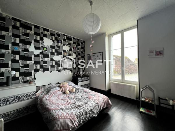 INGRANDES grande maison avec deux gites sur plus de 1,3 ha