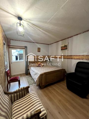 INGRANDES grande maison avec deux gites sur plus de 1,3 ha