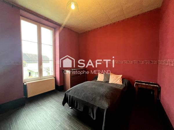 INGRANDES grande maison avec deux gites sur plus de 1,3 ha