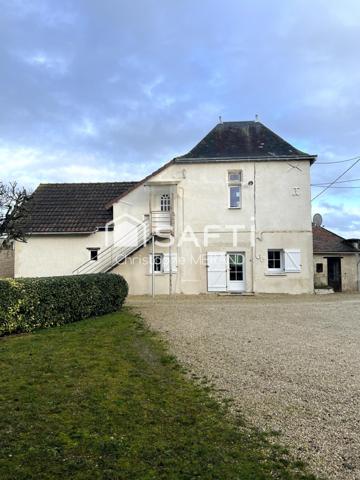 INGRANDES grande maison avec deux gites sur plus de 1,3 ha