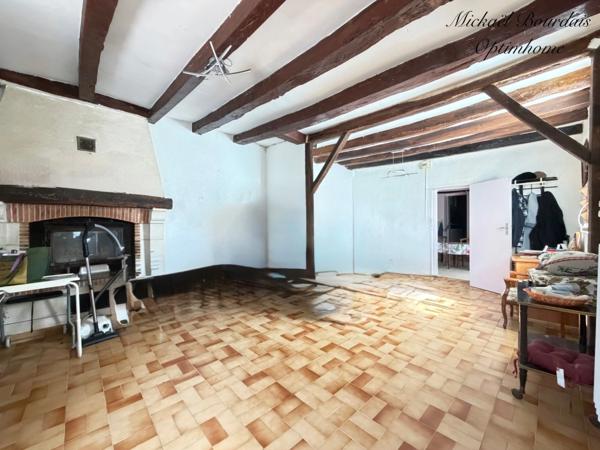 Maison de campagne de plain-pied avec terrain d’environ 1 hectare – Environnement calme et verdoyant